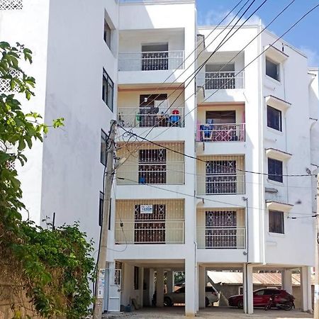 Lovely 1 Bedroom In Bamburi With Reliable Wifi Mombasa Esterno foto